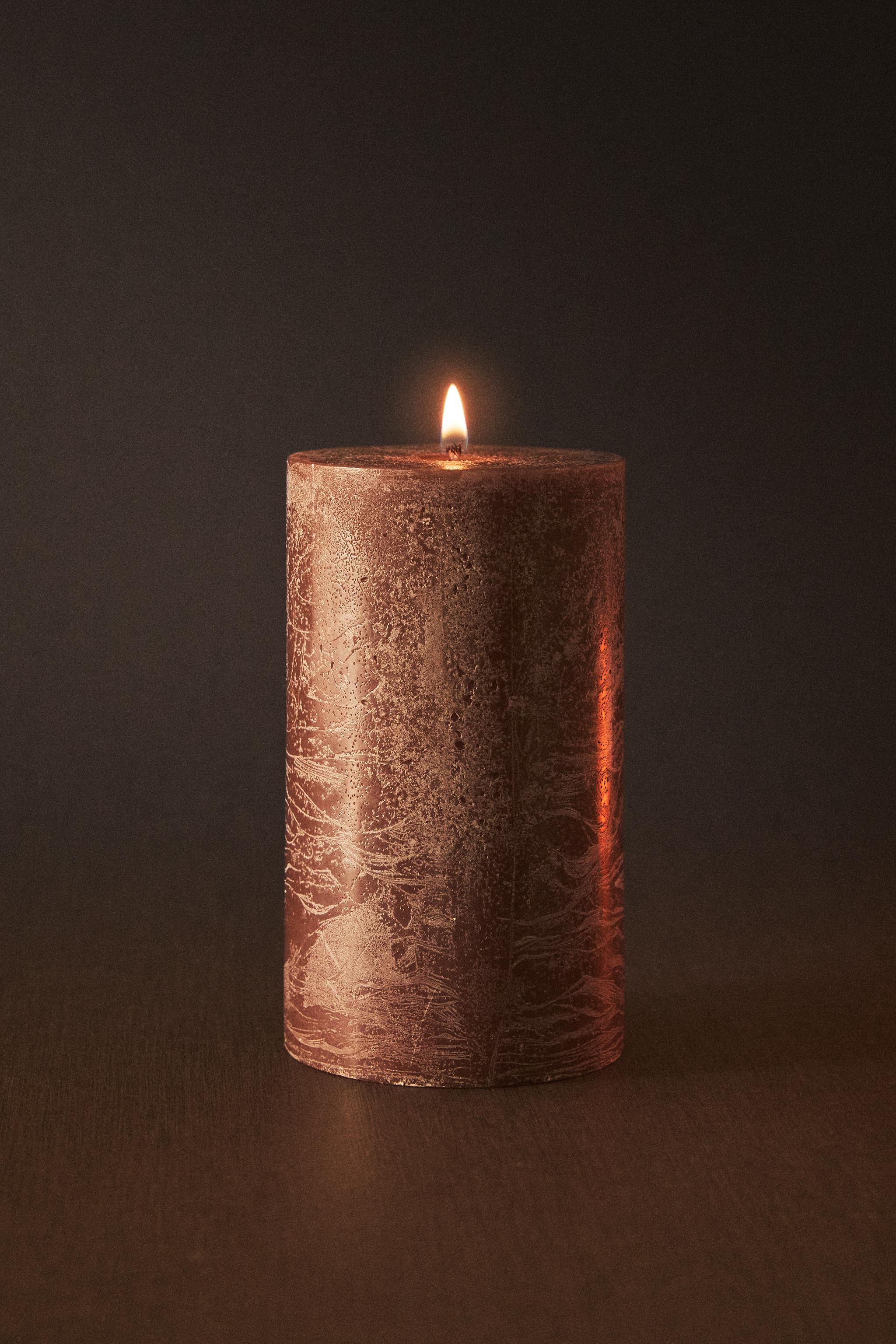 SALTED CARAMEL CYLINDRICAL SCENTED CANDLE